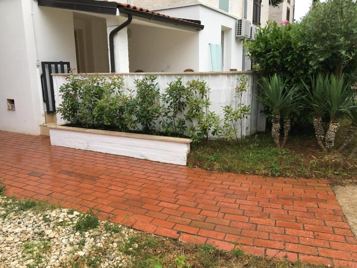 Apartman Patrick Porec Bagian luar foto