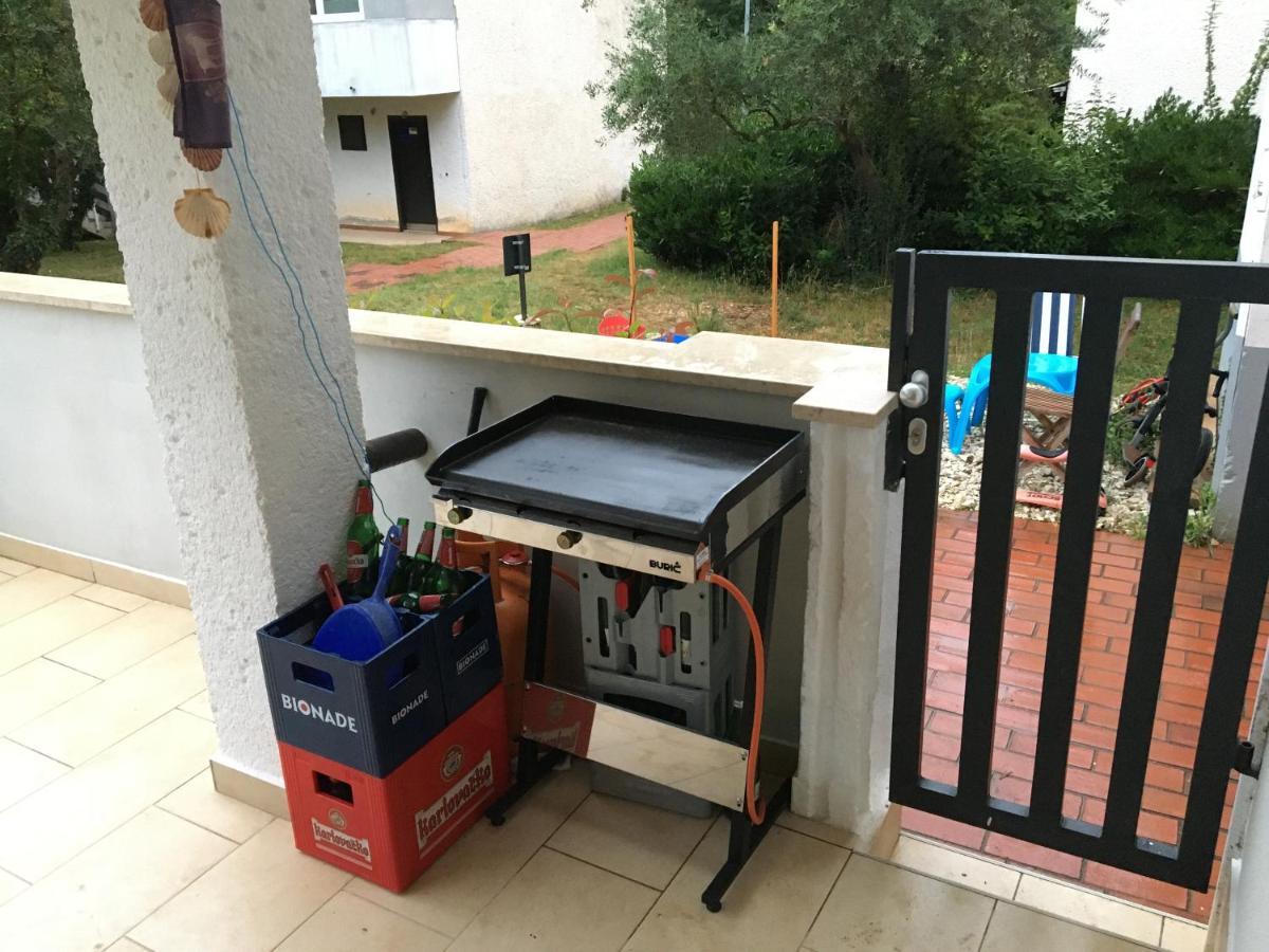 Apartman Patrick Porec Bagian luar foto